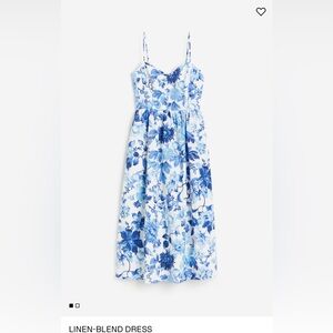 LINEN-BLEND DRESS
HK$279.00
COLOUR:White/Blue floral SOLD OUT AT H&M